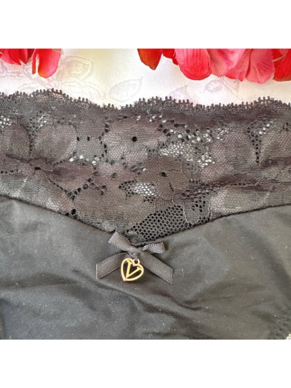 VICTORIA'S SECRET L BODY BY VICTORIA BLACK SILKY GOLD CHARM THONG PANTIES NWT - Picture 2 of 7